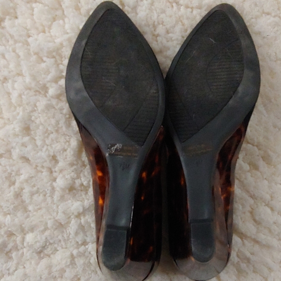 Audrey Brooke Dice Tortoise Suede Wedge Pump - Picture 4 of 6